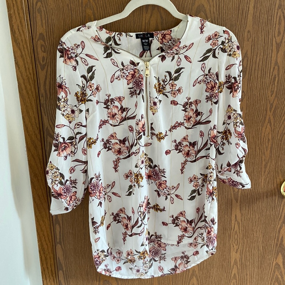 UK2LA Floral Shirt. Size Medium. Never Worn.